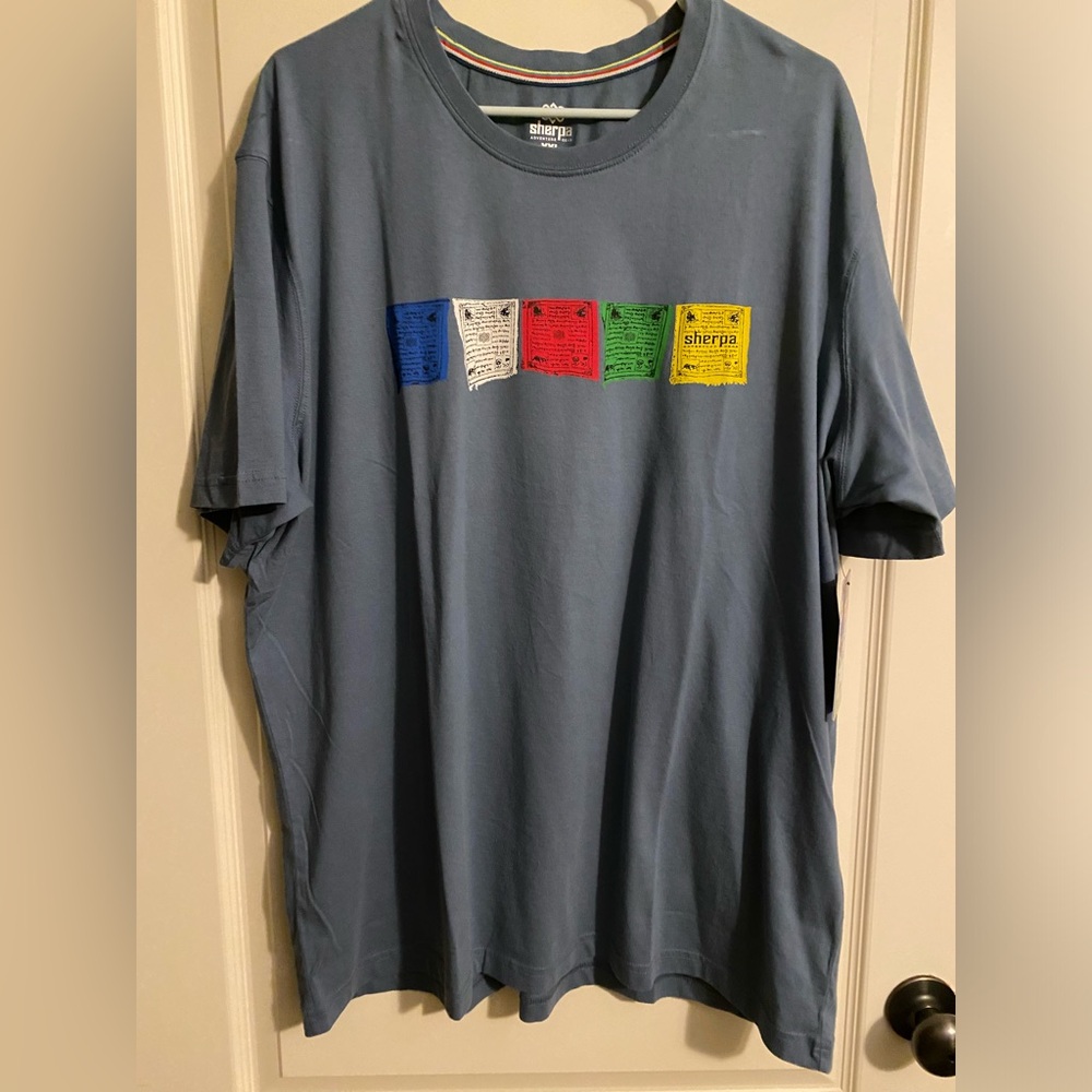 NWT Men’s Sherpa T-shirt Size XXL